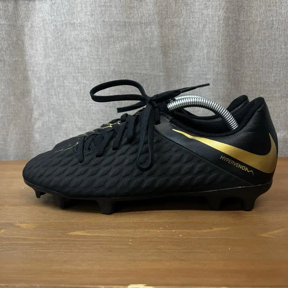 Nike Hypervenom Phantom 3 AJ4145-Size 7 Black Gold Good Condition